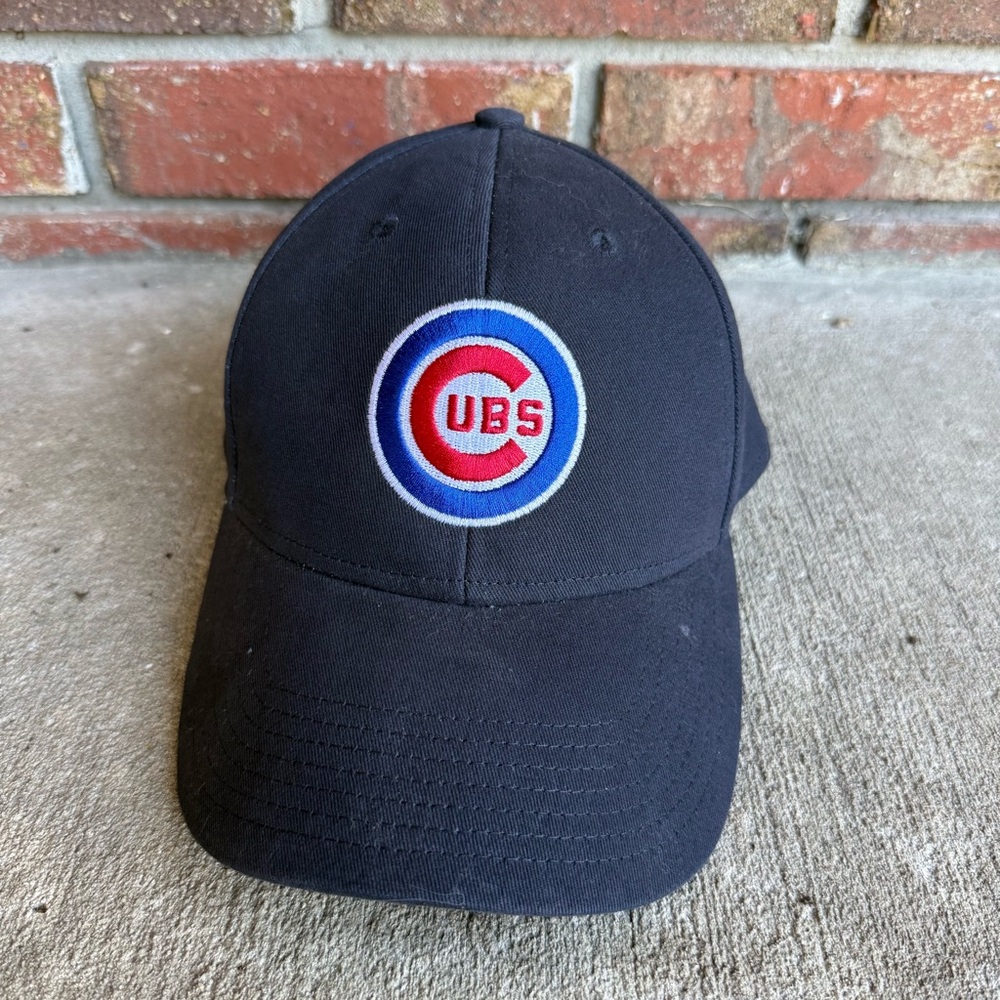 CUBS Youth Navy Blue Baseball Hat - Never Worn!